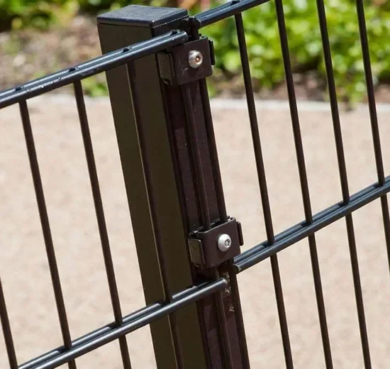 656 double wire fence mesh detail
