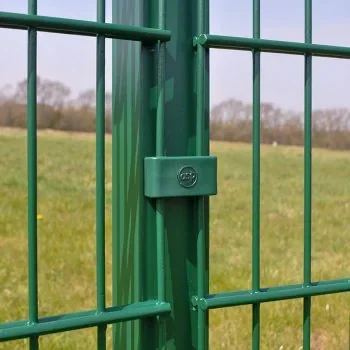 868 double wire fence fixing clamp and post